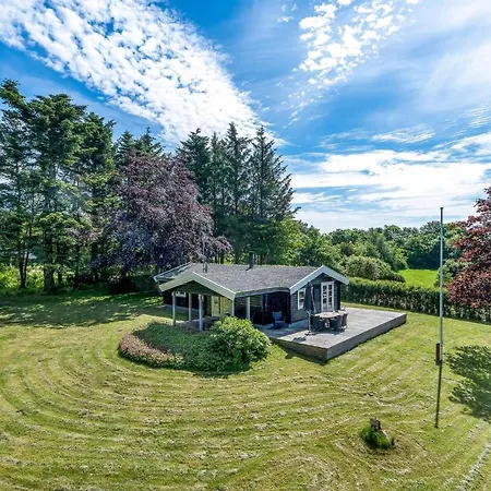 Stunning In With Kitchen Holiday home