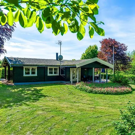 Stunning In With Kitchen